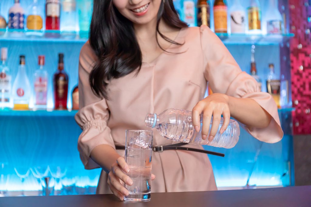 沖縄・浦添市のガールズバー求人はエスチアーズ沖縄で探そう