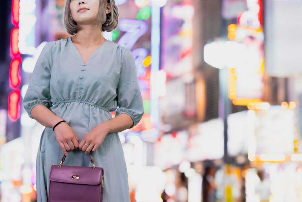 ガールズバーの服装に関するよくある質問