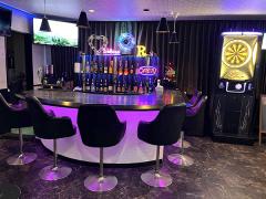 GIRLS BAR Rのカウンター席