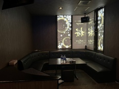 lounge 桜の店内写真②